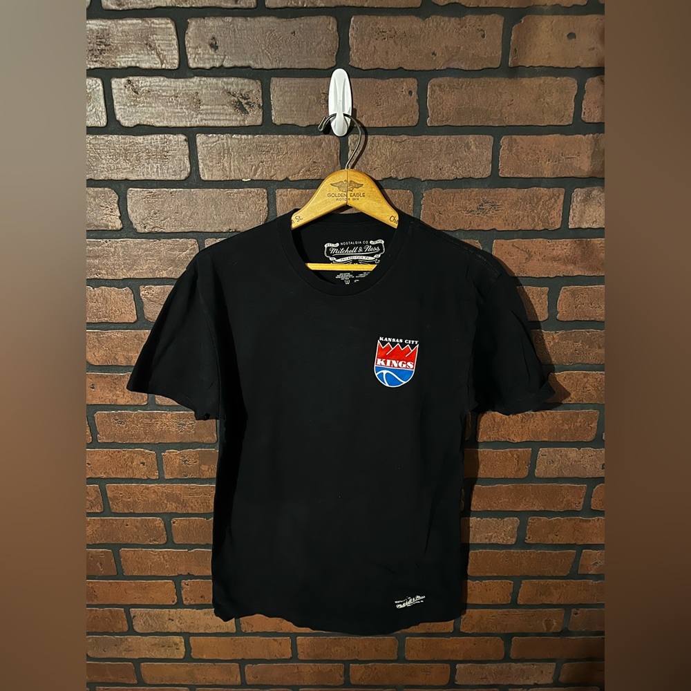 MITCHELL AND NESS KANSAS CITY KINGS TRADITIONAL SHORT SLEEVE FASHION T SHIRT